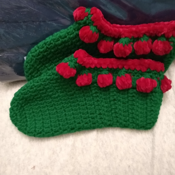 Strawberry sleepers, Handmade crochet - Picture 2 of 8